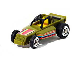 Zybots Sandmaster Green Gold Version in Sand Racer Mode