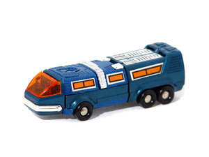 Highway Robo MR-06 in Passenger Transport Mode