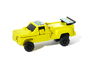 Pick Up Gisima Moto-Bot Bootleg in Yellow Vehicle Mode